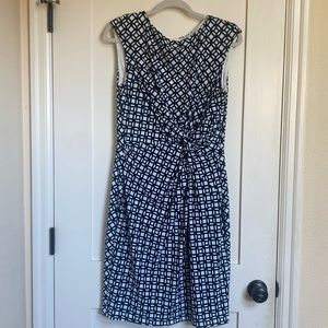 Ralph Lauren Sleeveless Boat Neck Twist Waist Geometric Print Dress. Size 14